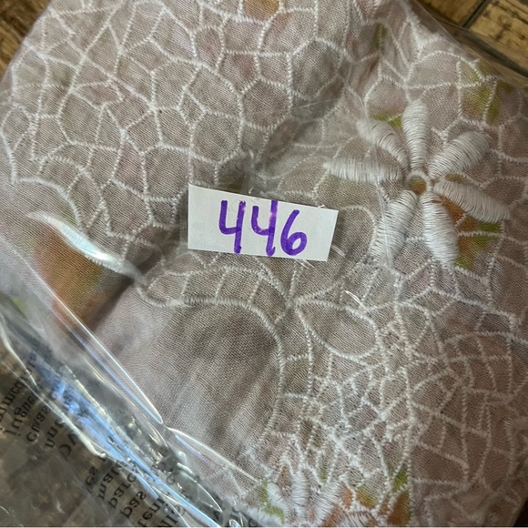 Zara embroidered cami tank top side slit size medium - Picture 5 of 5